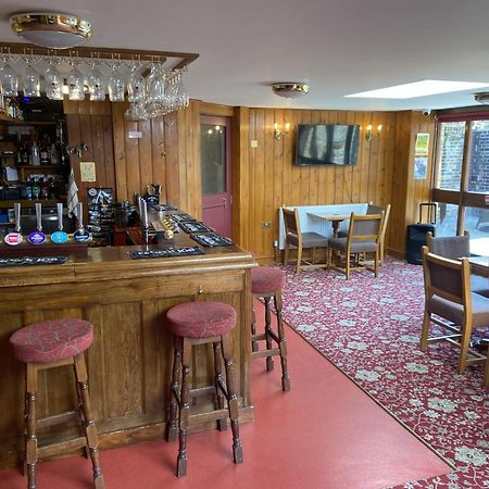 The Jolly Drayman Pub And Hotel Gravesend Eksteriør billede
